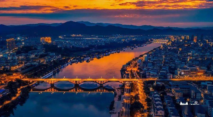 云游上杭家流光溢彩