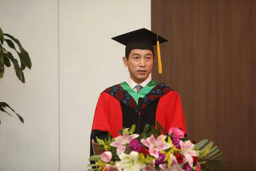 呙于明教授2020毕业季演讲常怀敬畏之心