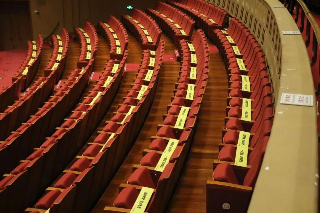 唐山大剧院拍了拍你,让我们在剧院重逢