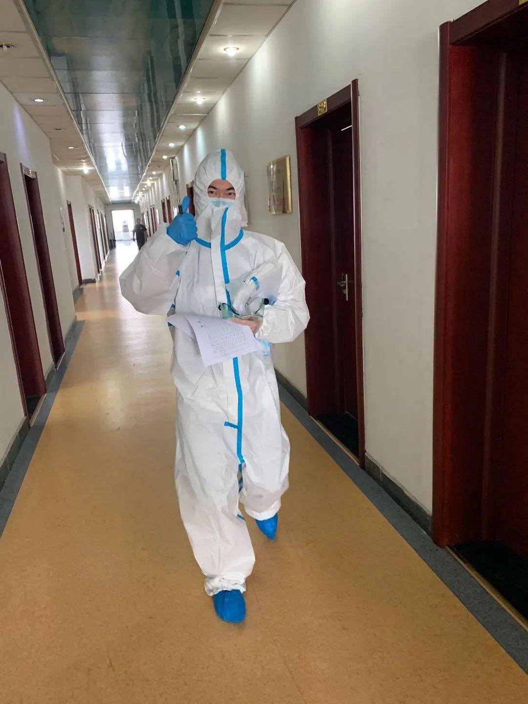 张家湾镇连夜筹备,有序组织居家隔离人员进行二次核酸检测_疫情