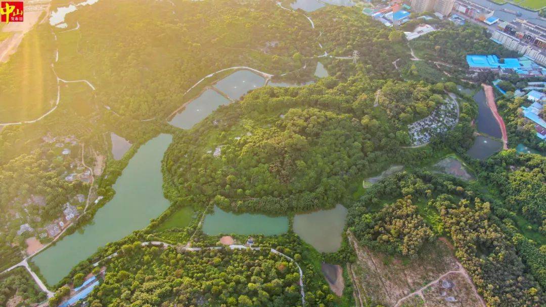 中山沙溪·鳳凰山公園 鳳凰山公園位於沙溪鎮南部,總規劃面積達到