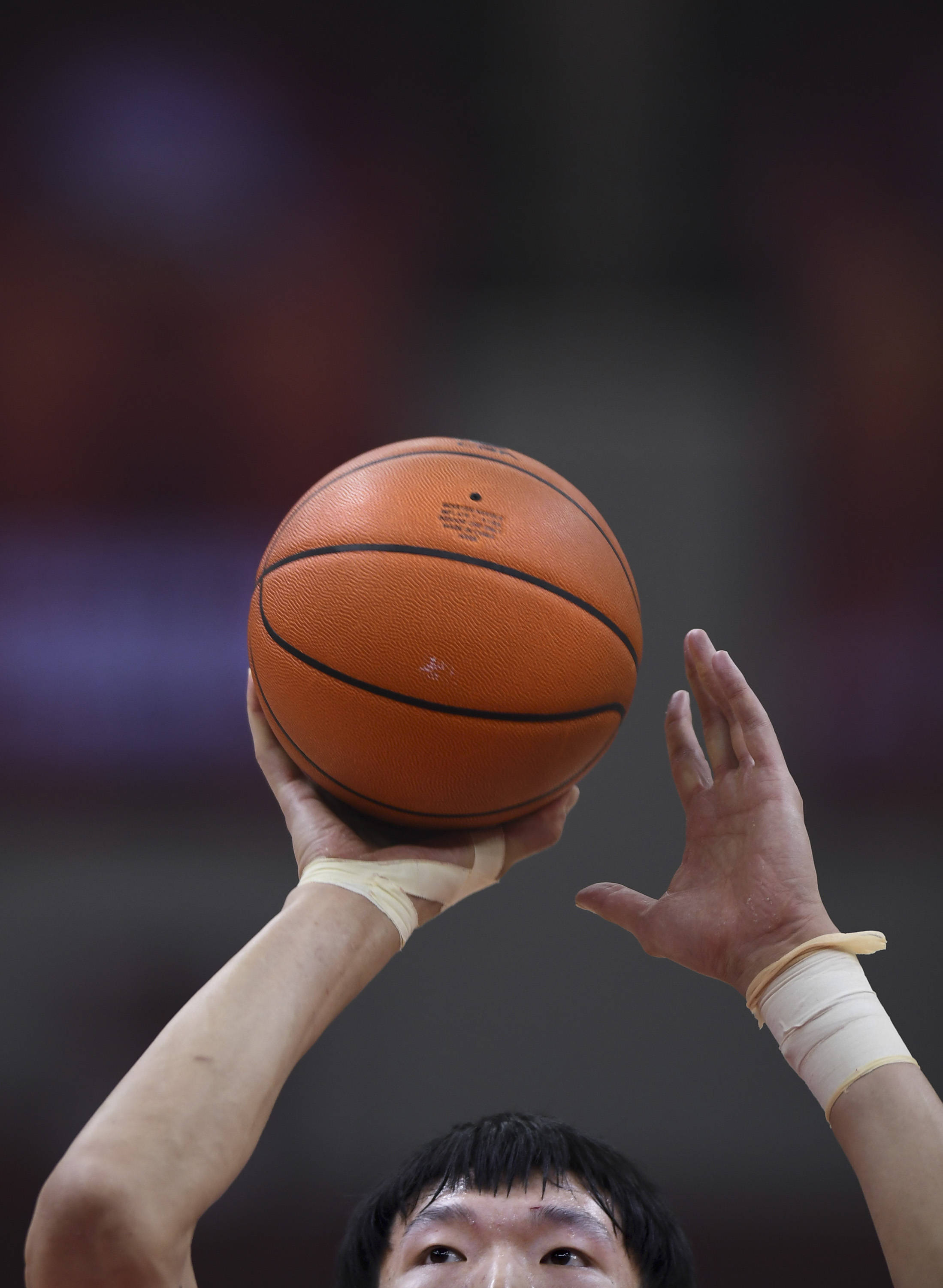 篮球——cba复赛第一阶段:新疆伊力特胜青岛国信双星_比赛