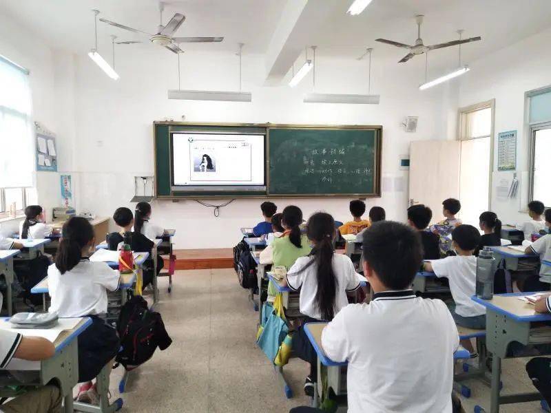 泽国四小泽国小学泽国二小泽国四中各企业组织观看禁毒直播课