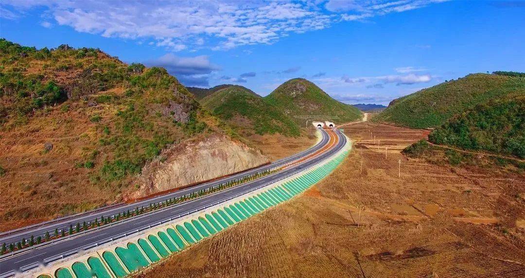 文山人集合凌晨去广南吃岜夯鸡