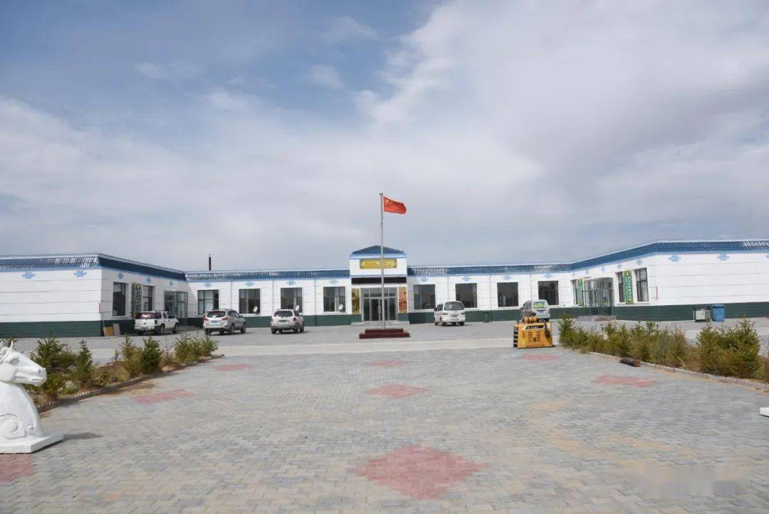 我旗两个嘎查被国家民委命名为中国少数民族特色村寨