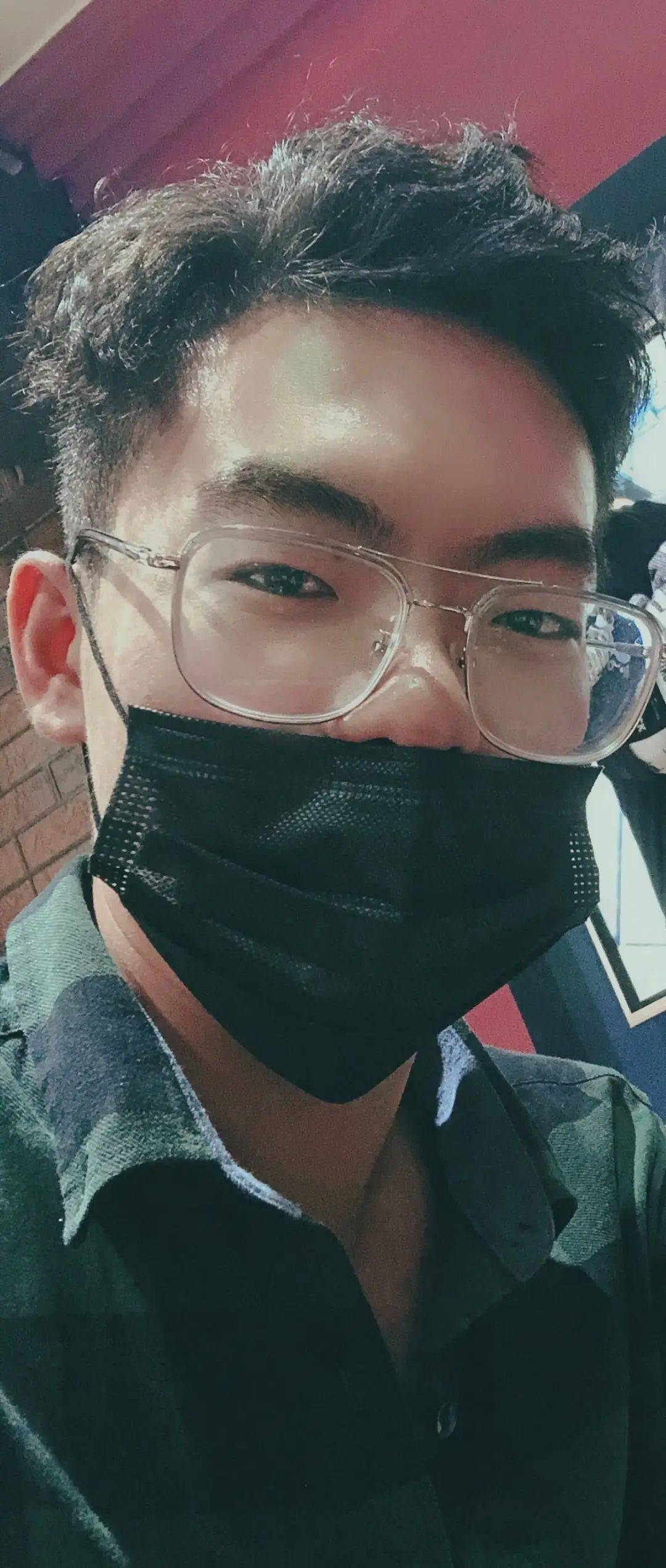 不能出门逛街,吃火锅专业 :17林学姓名:小酒窝戴口罩晒自拍丨第03期