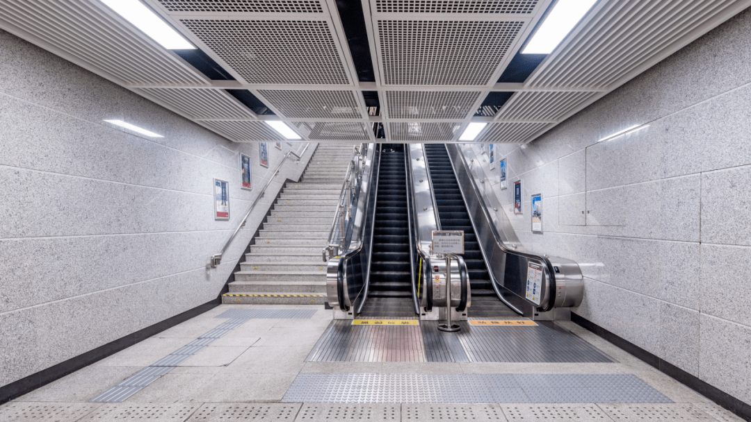 快看成都地铁18号线8号线6号线的这些新出入口开通了