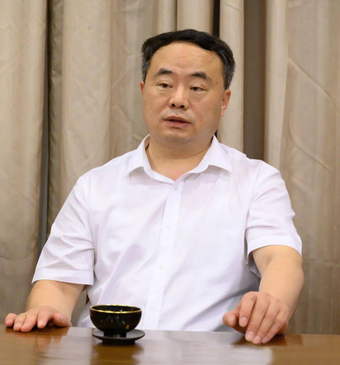 上海市委统战部副部长王霄汉一行调研检查玉佛禅寺恢复开放准备工作