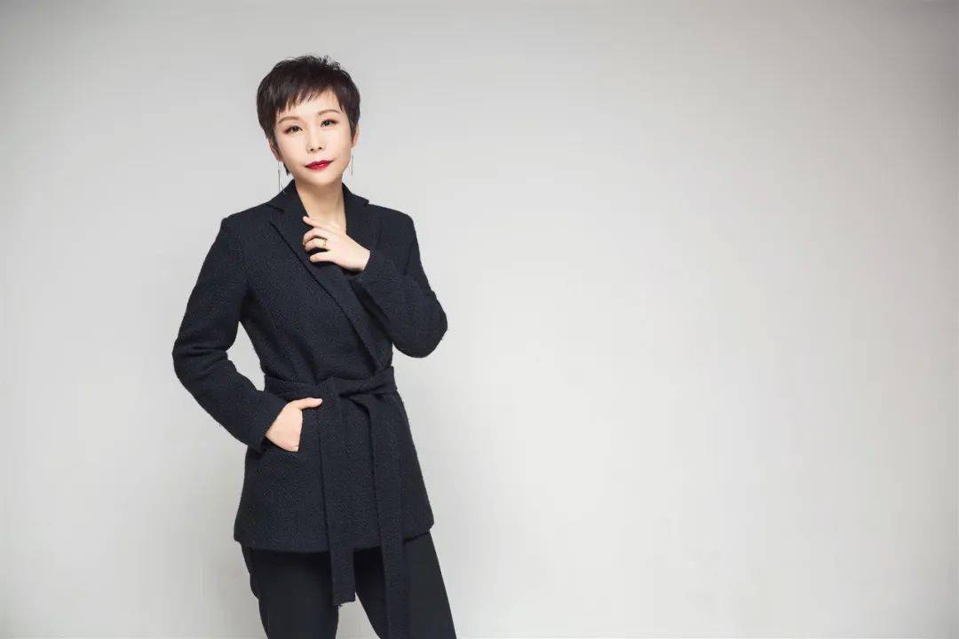 3著名电台主持人乐哈哈现场派送红包名嘴主播助阵01点亮大五解放东路