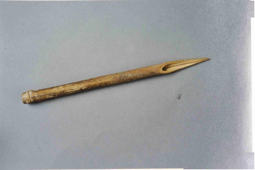 1943年,著名高僧心道法师在敦煌传播佛学时,曾有居士赠送一卷藏文写经