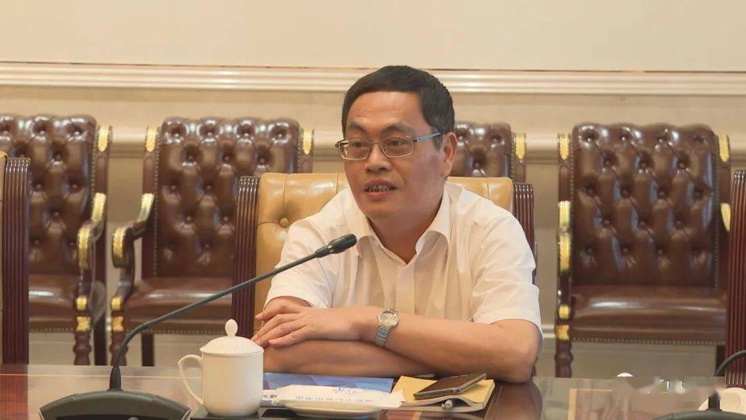 就推动双方进一步合作办学,东山县长黄键鹏表示,希望双方真诚合作