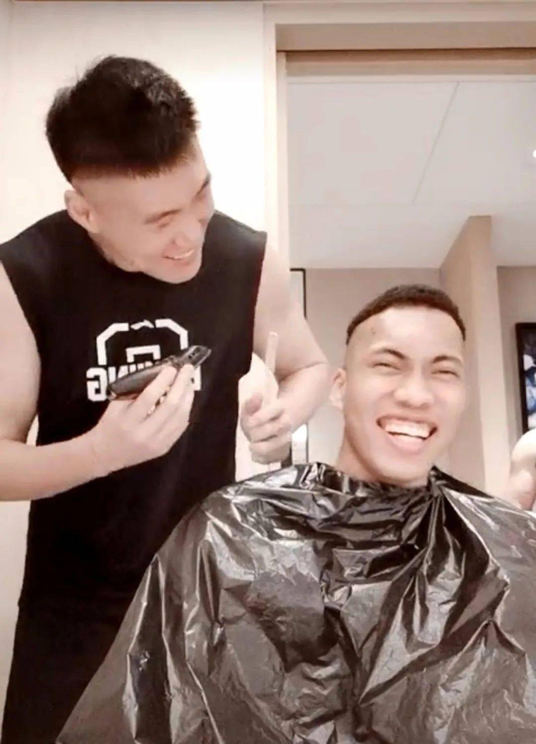 常林一推子下去丘天后悔了