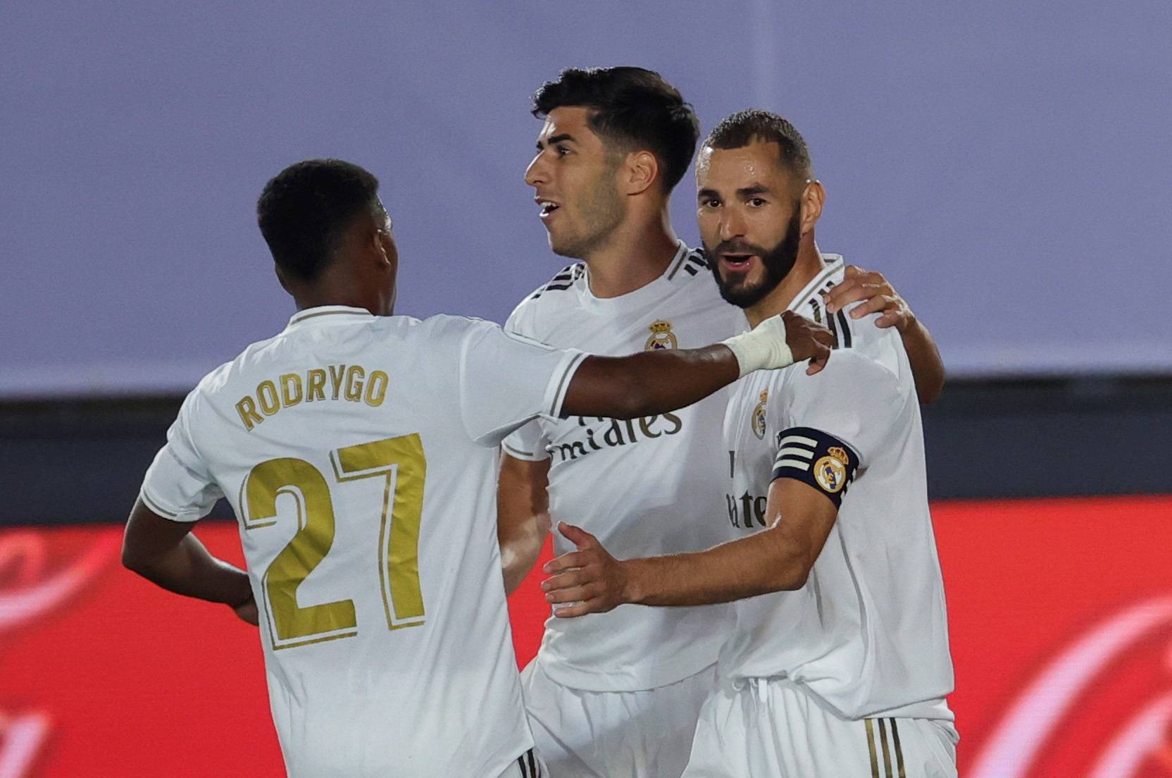 足球——西甲联赛:皇马胜阿拉维斯