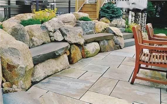 山无石不奇水无石不清园无石不秀室无石不雅