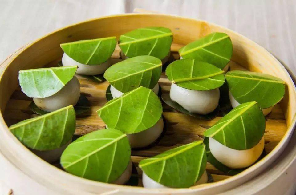 以脖子细长的"鸭乸"最受欢迎,因此便有了"鸭乸粽"这样有趣好玩的俗称