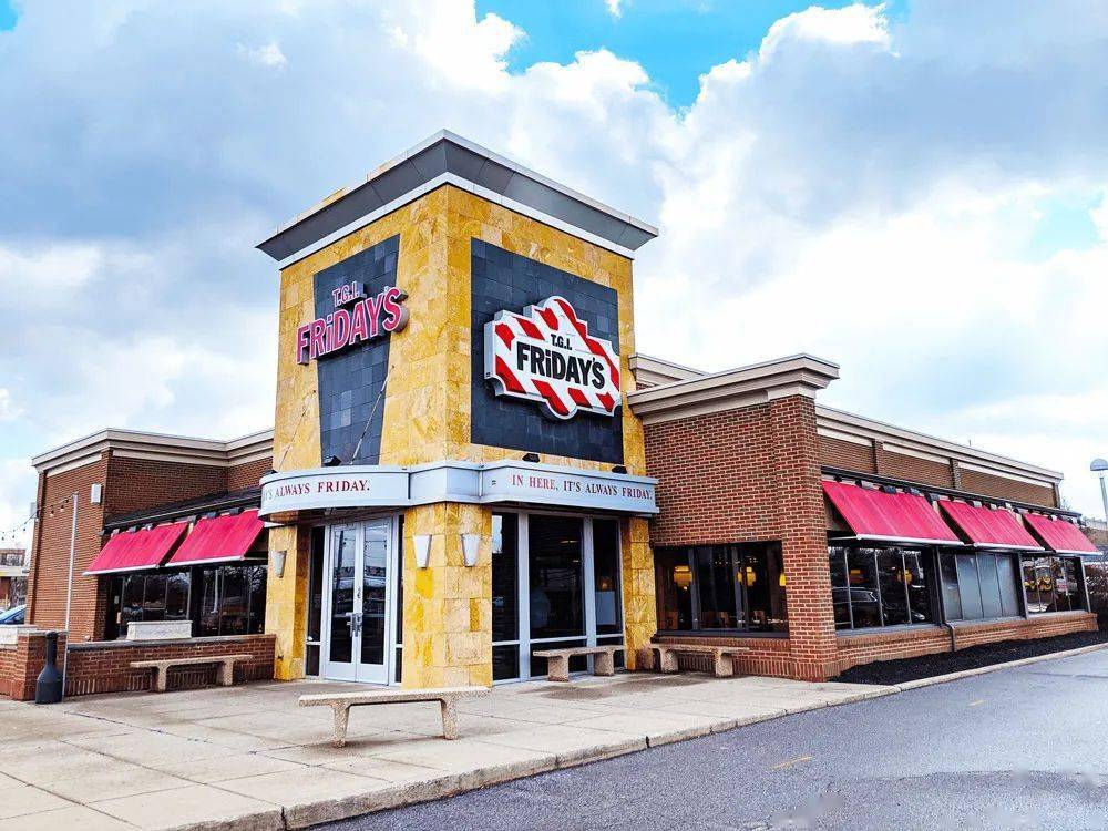 撞衫肯德基星期五餐厅推出全新logo致敬历史