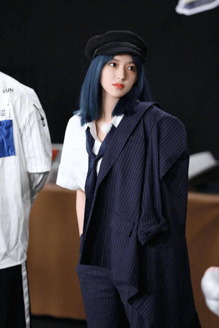 女人打领带,可以有多帅?