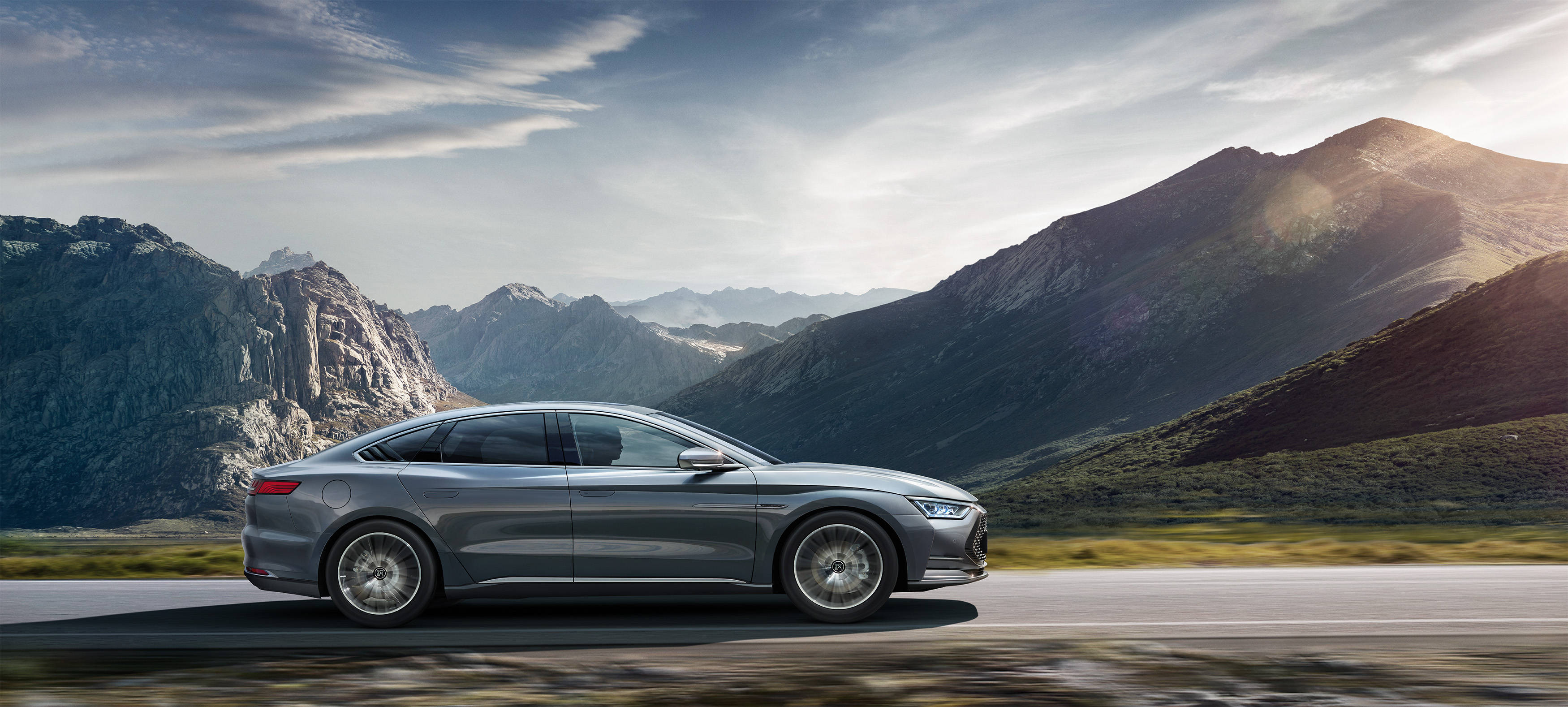 全球超安全智能新能源旗舰轿车 汉 正式上市_搜狐汽车_搜狐网