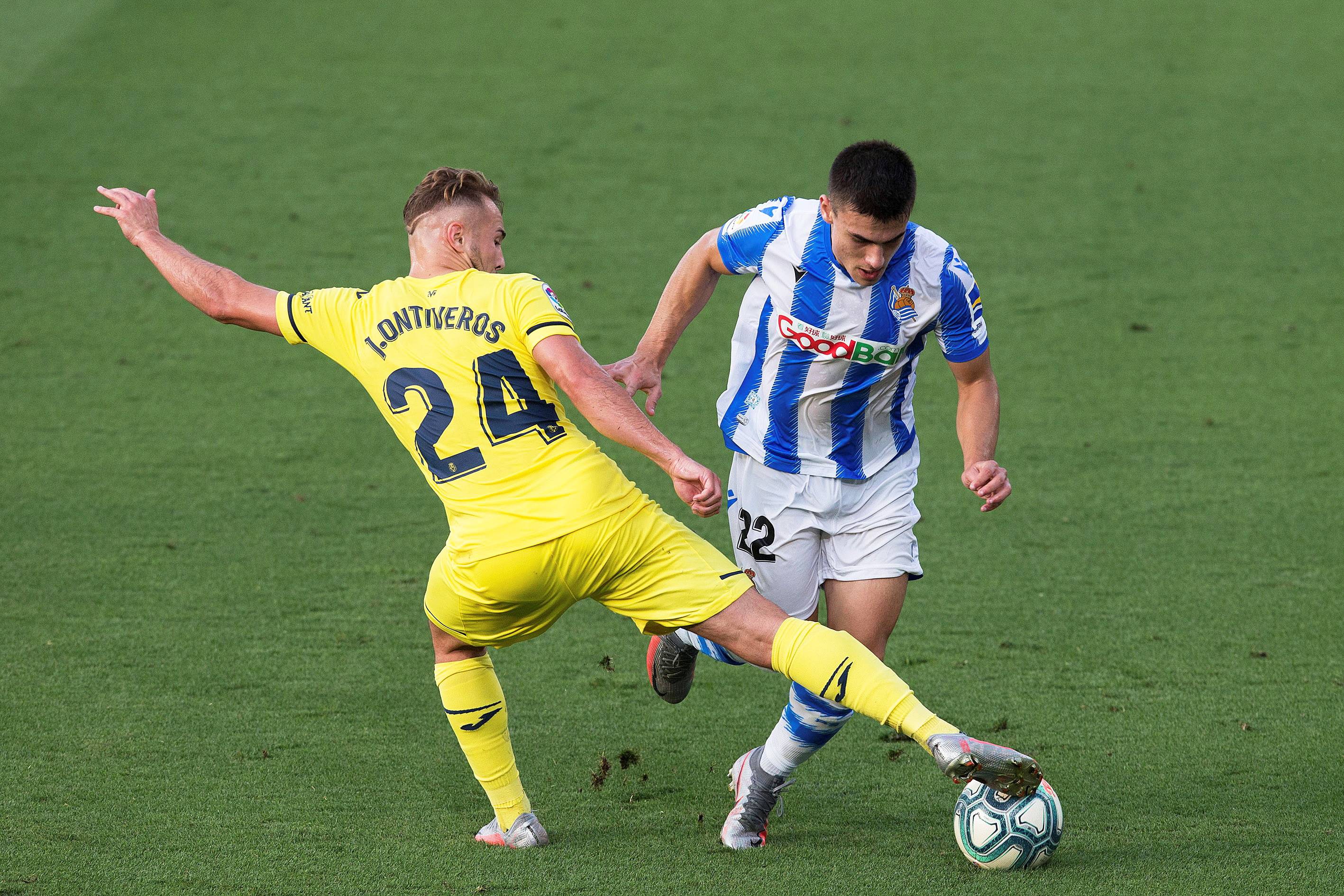 足球西甲联赛皇家社会胜比利亚雷亚尔