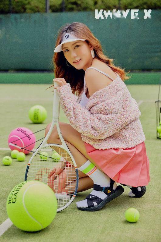 韩国女团a pink成员吴夏荣最新杂志写真曝光