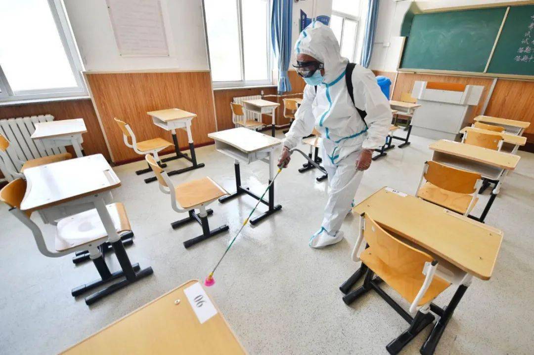 全市5056个中考考场准备就绪考生考试期间全程戴口罩清风北京今天