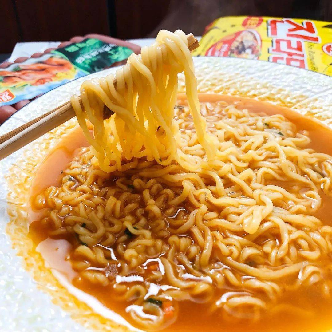 测评| 7款网红韩国泡面试吃,韩国跑男同款竟然输给了它!