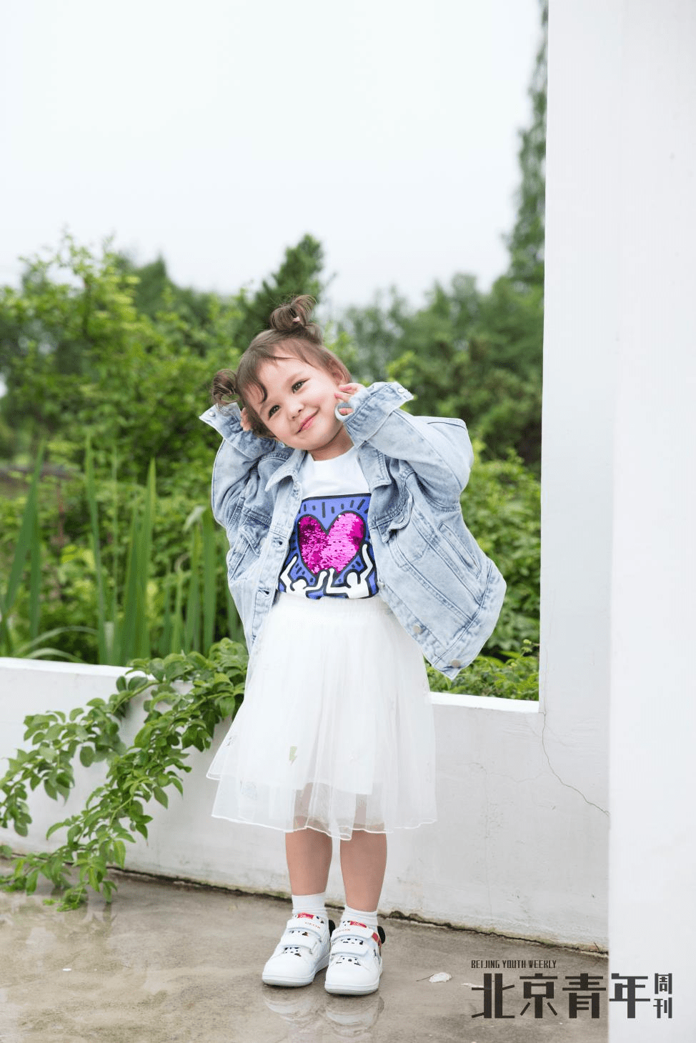 揭秘星二代潮童的时尚穿搭奥秘安踏儿童已成出街必备