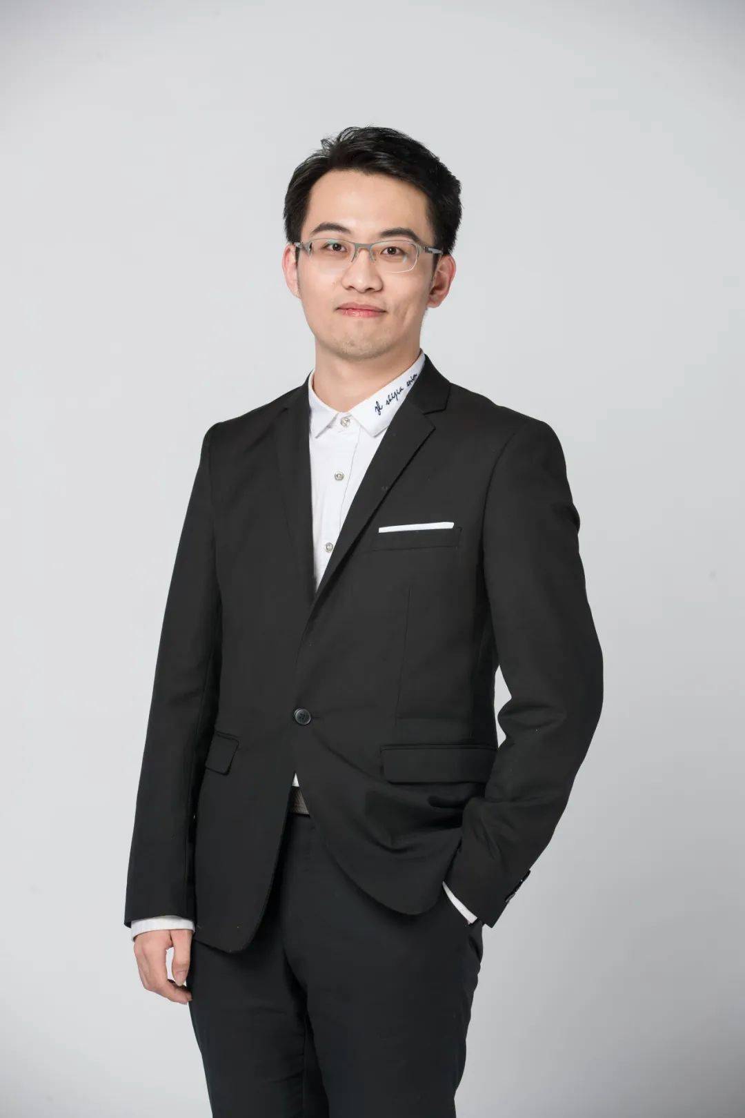 好消息燃烧吧烧脑之夜最强大脑杨易线上新书发布会来啦还有福利送