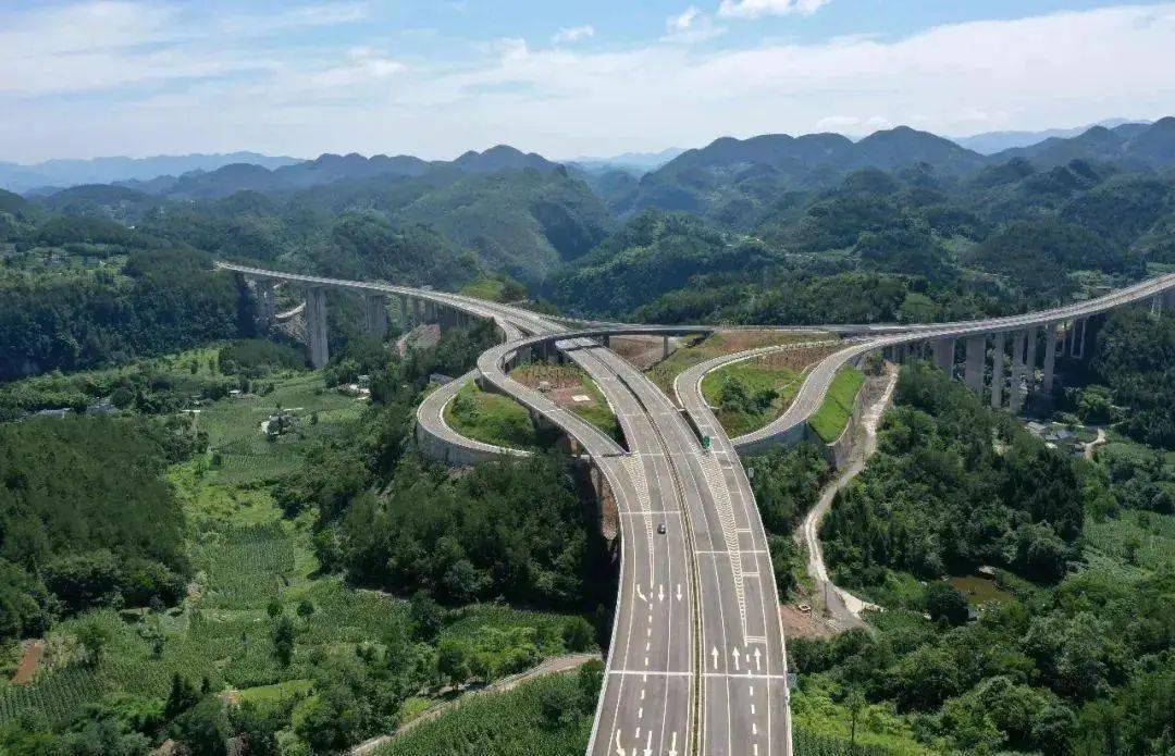 湖北4条高速正式通车