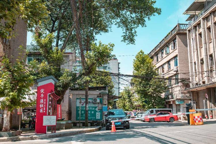 大渡口长征厂 三线建设重要一员变身热门网红打卡地
