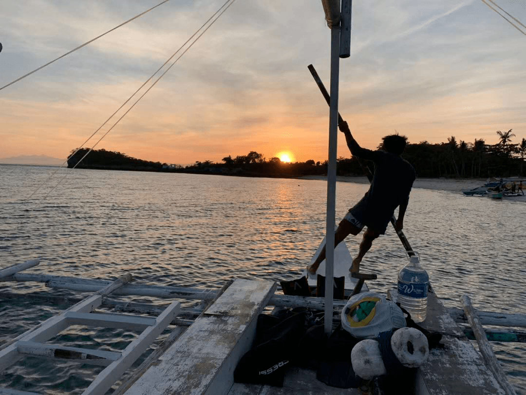 经历辞职,车祸,30岁的他选择了另一种活法:81天的