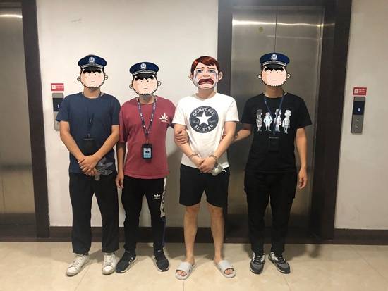 犯罪嫌疑人被民警抓获