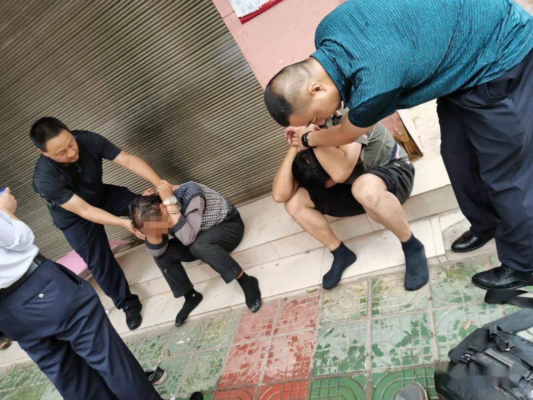 18日,在南华警方精心组织下,圆满完成抢劫案现场辨认工作.