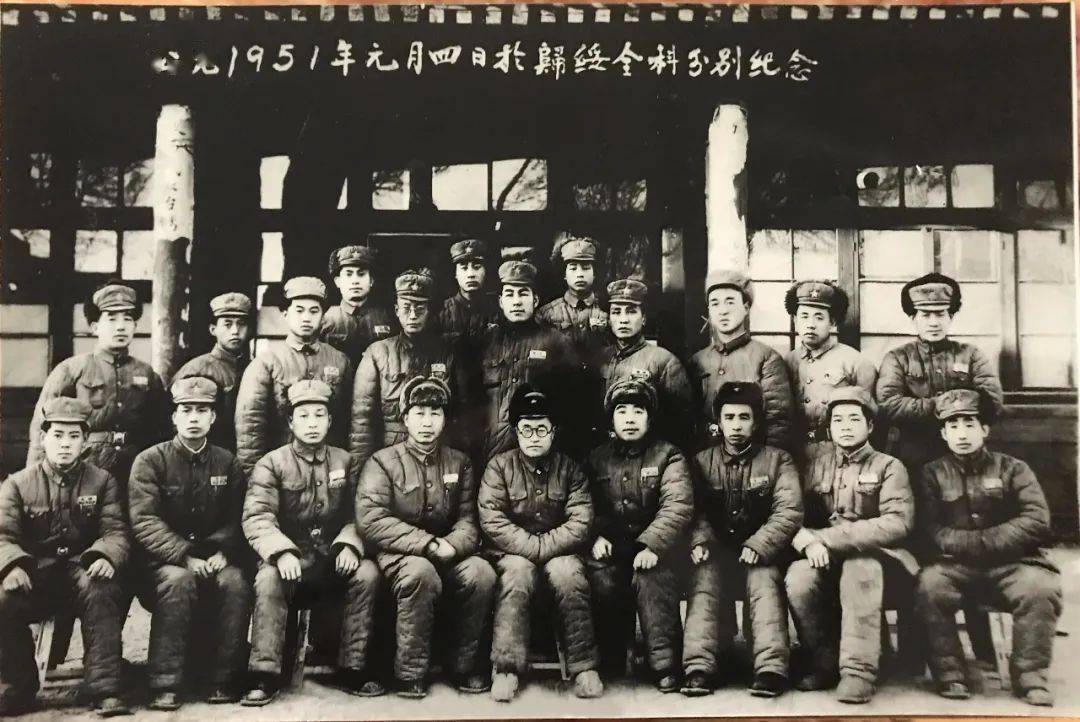 今年92岁的王振江是抗美援朝老战士和新中国成立前入党的老党员.