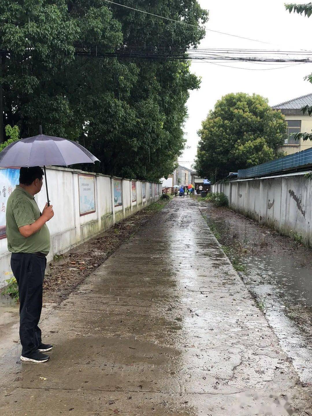 防汛一线逆水前行尚湖力量真情为民