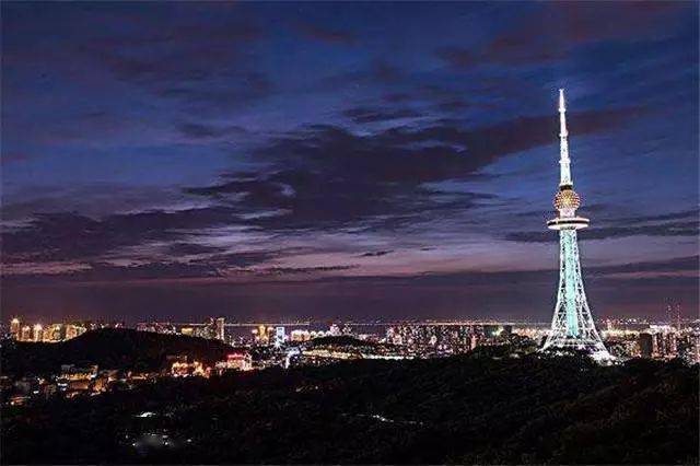 青岛电视塔夜景图片图片