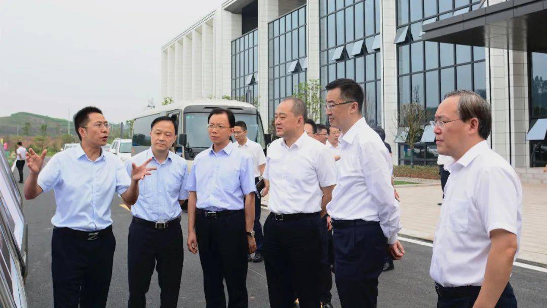 市委书记兰开驰陪同中国联通四川省分公司党委书记总经理黄晨考察大