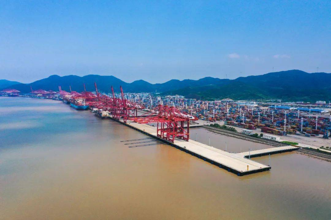 全球第二大单体集装箱码头能力再获提升牢记嘱托砥砺前行