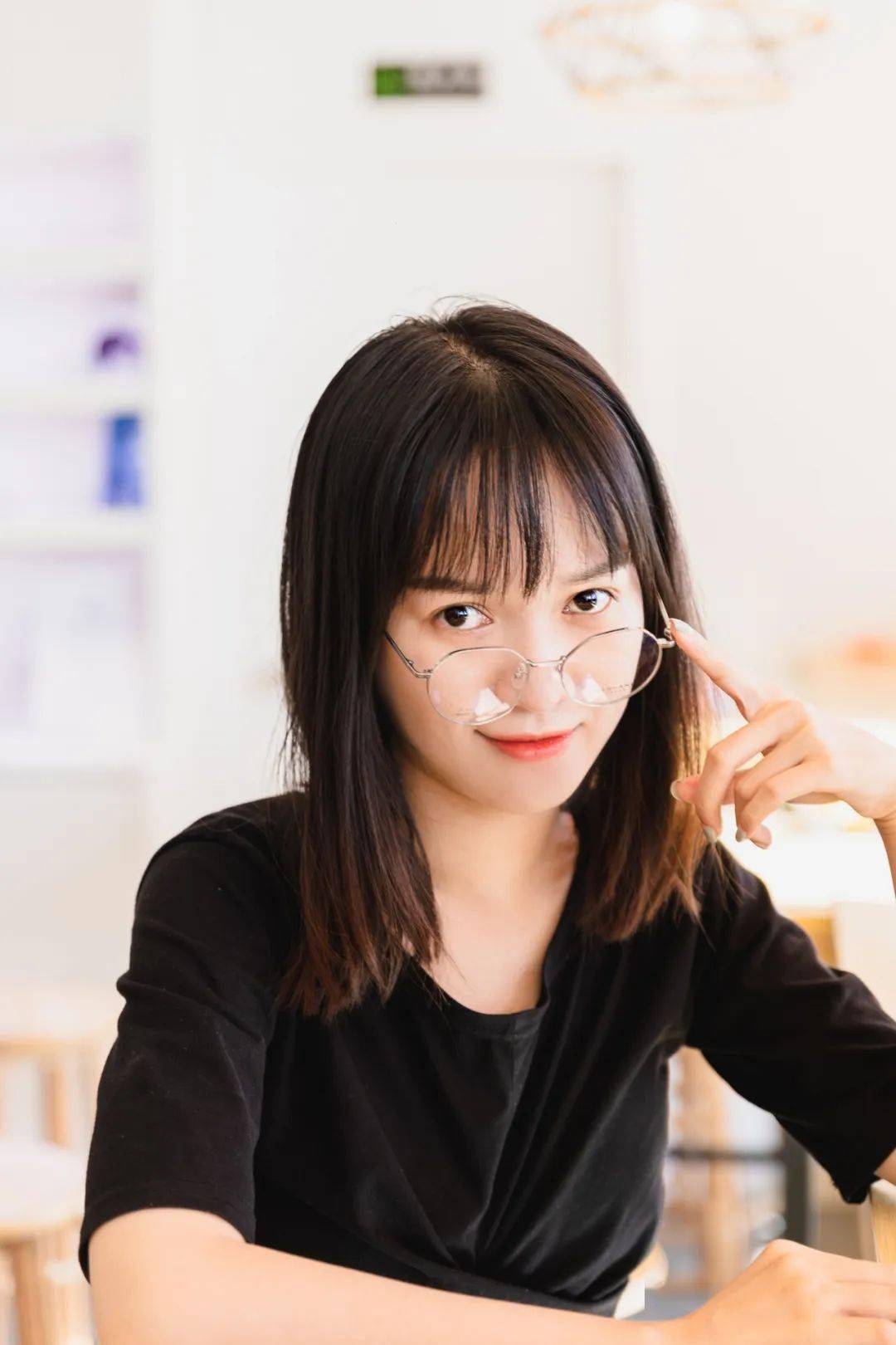 戴眼镜的看过来!搞事情啦!