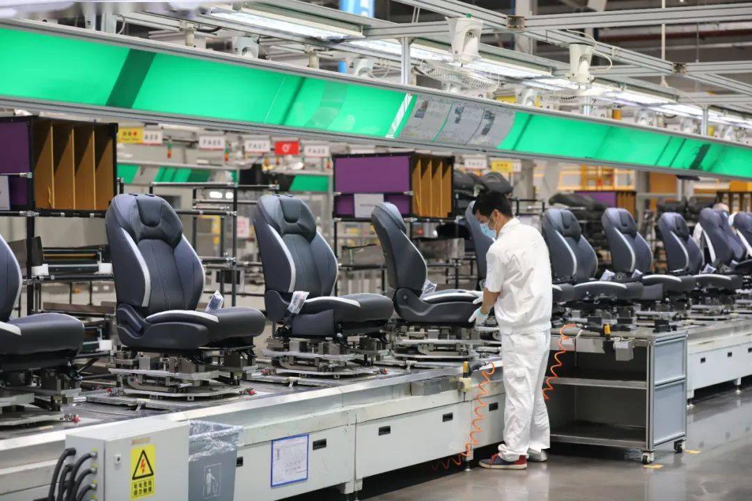 车都汽车座椅企业:机器人云可"未卜先知"预判故障