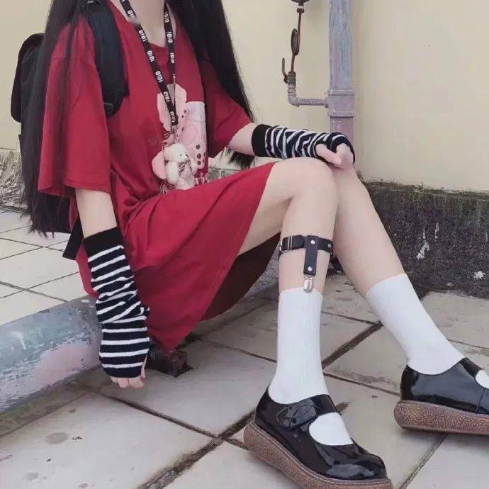 抖音头像:贫穷模式