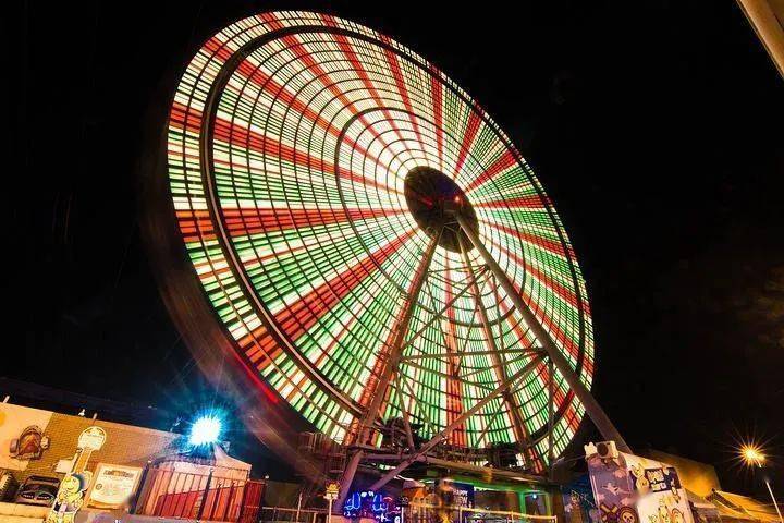 日本大阪梅田百货hep five摩天轮