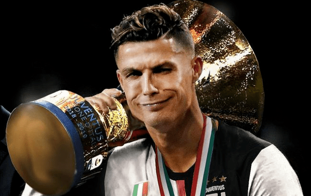 奖杯拿到手软!c罗收获个人第32个冠军头衔