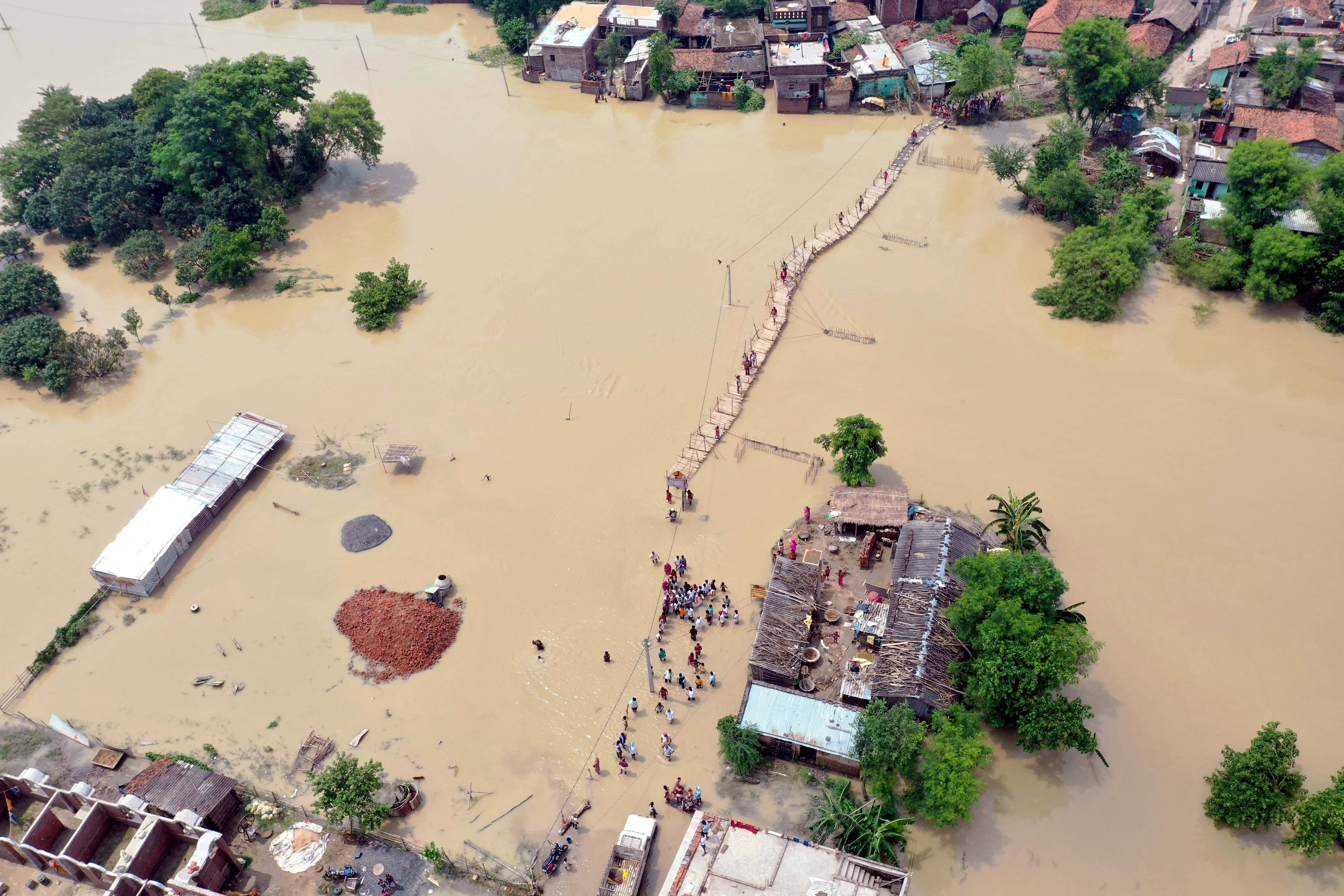 印度比哈尔邦洪灾造成至少10人死亡