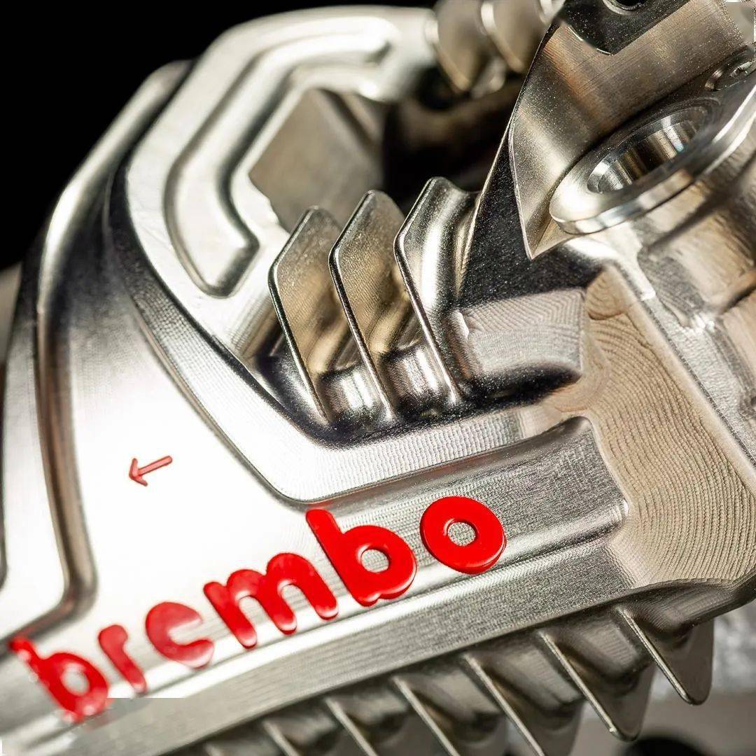 跑得快也要刹得住brembogp4卡钳2020motogp赛车御用