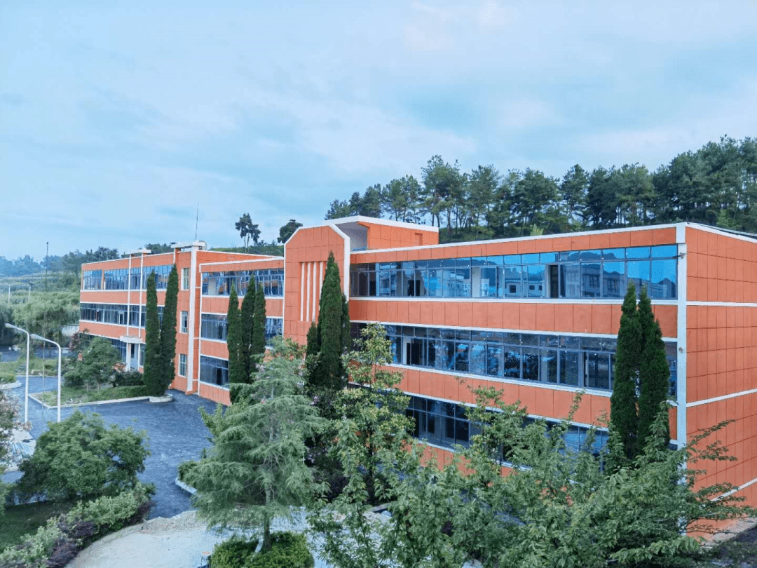 创新教学模式 提高教学质量或者直接拨打电话咨询地址:贵州省长顺县