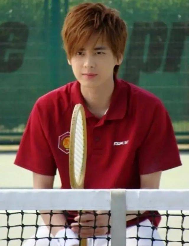 2009年,李易峰的第一部电视剧《加油,网球王子》播出,剧中的李易峰
