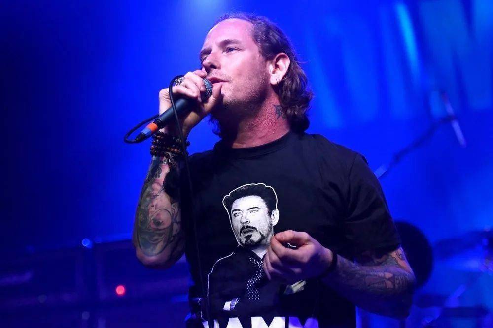 活结主唱coreytaylor连推两首个人单曲新专即将到来