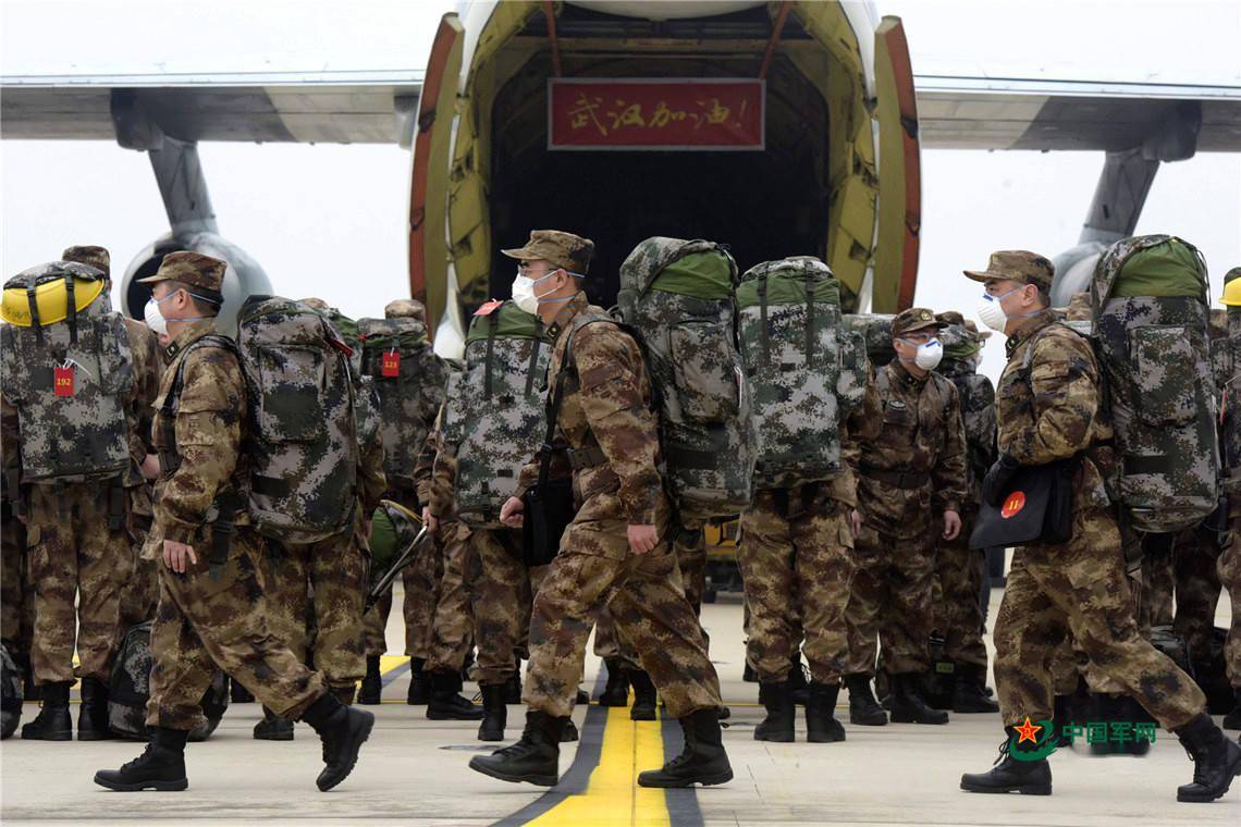 今天致敬中国军人