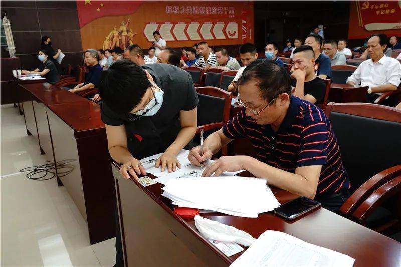 退赔朱红建案受害人61万元!岳塘法院对黑恶势力"打财断血!